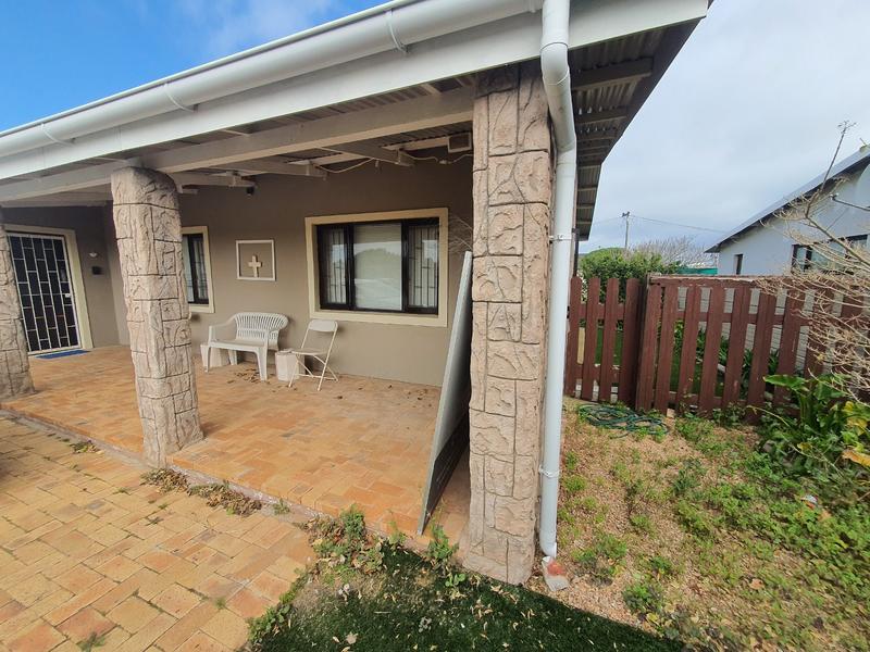 5 Bedroom Property for Sale in Gouritsmond Western Cape